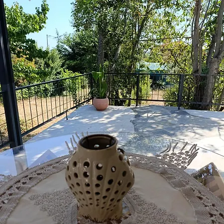 Sea & Stone House Karianí